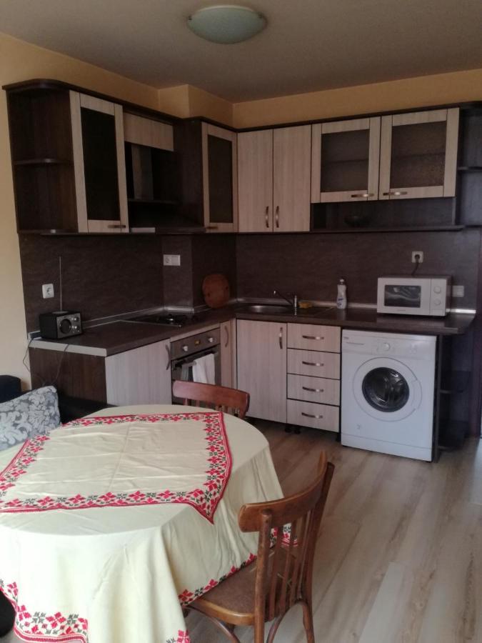 Apartmen Xan Malamir ヴァルナ エクステリア 写真